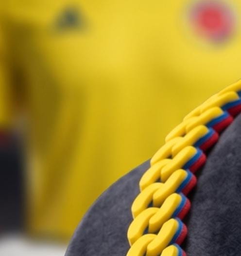 Colombia Necklace • 3D Printed Colombian Football Pendant • World Cup Jewelry • Colombia Gift • Fan Chain • Yellow Blue Red Pendant